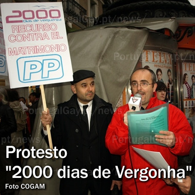 ESPANHA: Activistas LGBT protestam contra 2000 dias de vergonha do Partido Popular